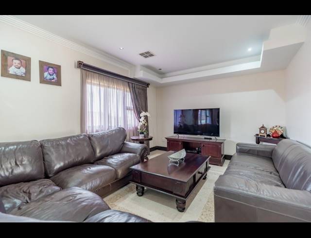 3 BEDROOM HOUSE TO LET IN IZINGA
